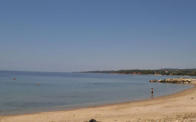 Finikas Garden Beach Resort Nikiti