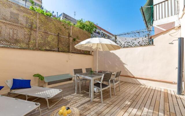Lodging Apartments Amazing apartment by Ramblas with inner terrace