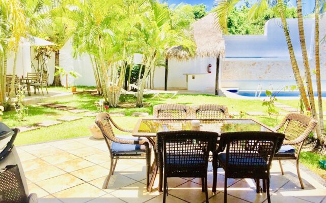 Gorgeous 8 People Economy Villa With Pool Playacar Phase 2