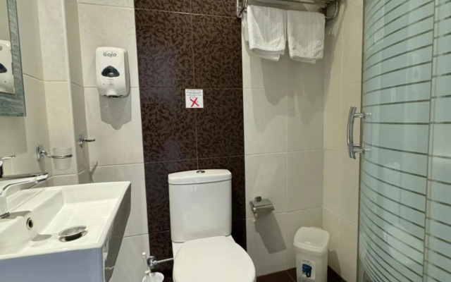 Catherine Hotel