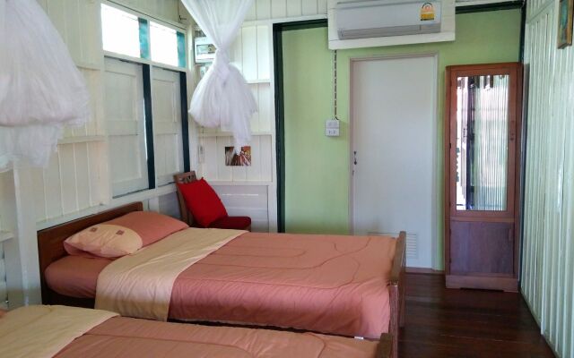 Ayutthaya Antique Homestay