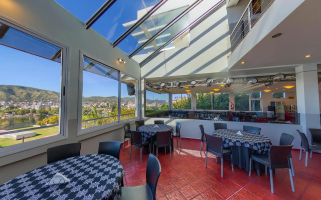 Hotel Distrito