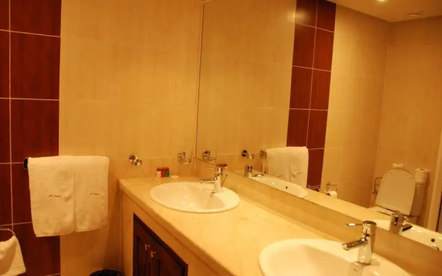 New Farah Hotel