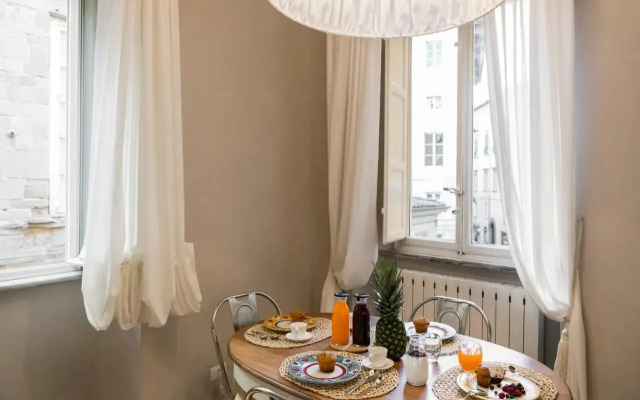 Stence Apartment