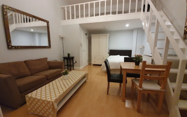 Studio Apartment in South Kensington 12