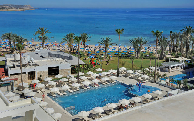 Nelia Beach Hotel & Spa