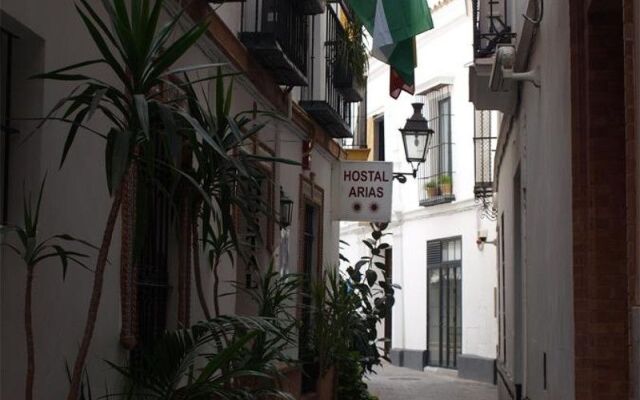 Hostal Arias