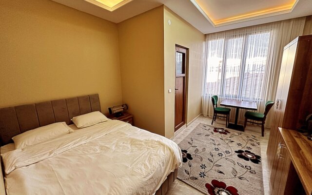 1071 Otel & Restaurant