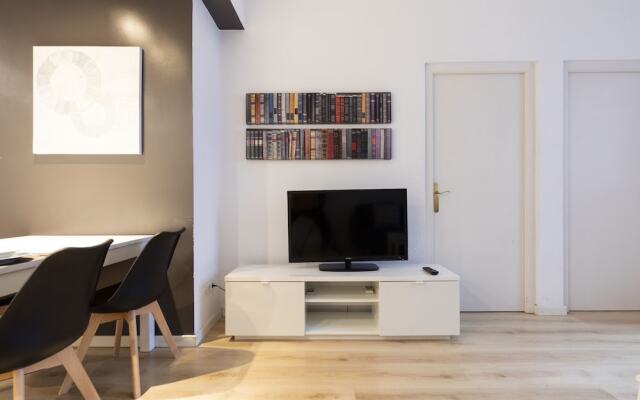 AB Eixample Rosselló Apartment