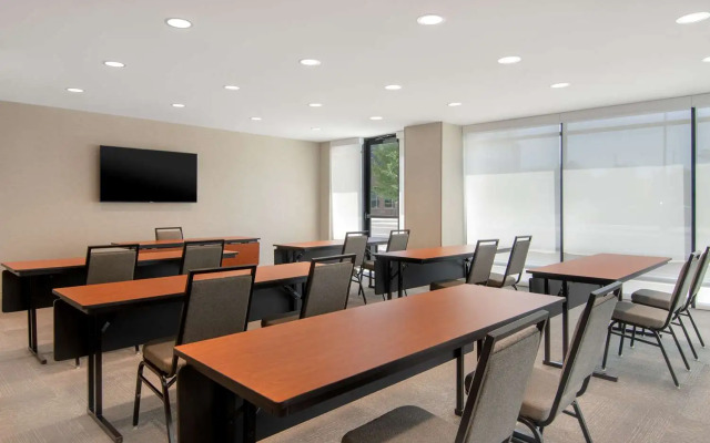 Home2 Suites By Hilton Jacksonville Downtown