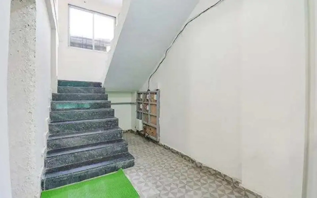 Fabhotel Silver 9