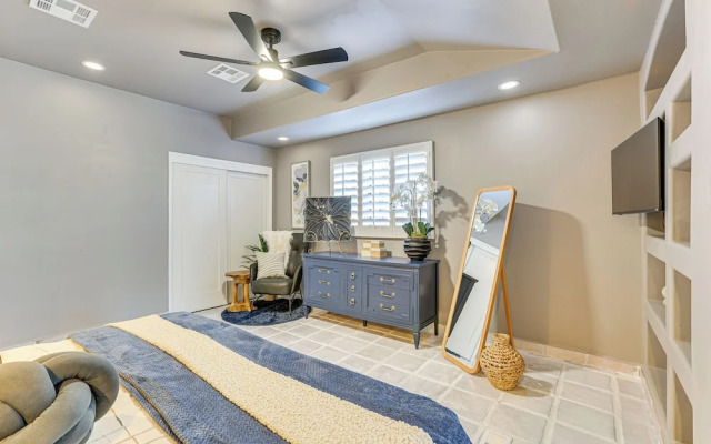 Walk to Scottsdale Stadium: Remodeled Home!