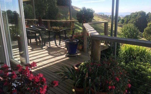 Llarrinda Bed & Breakfast