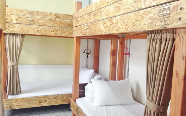 With inn Hostel
