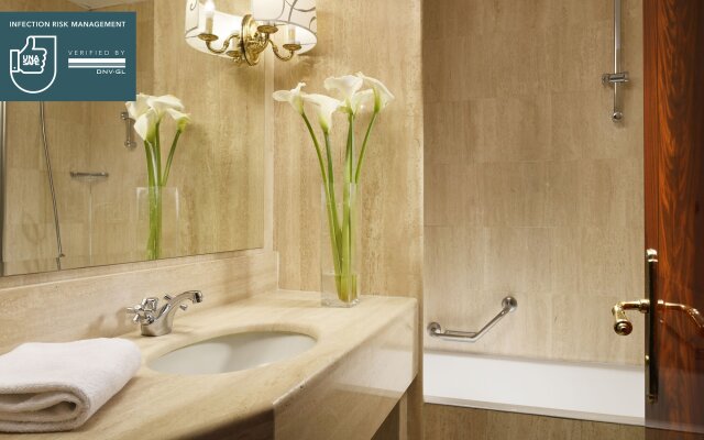 UNAHOTELS Scandinavia Milano Hotel