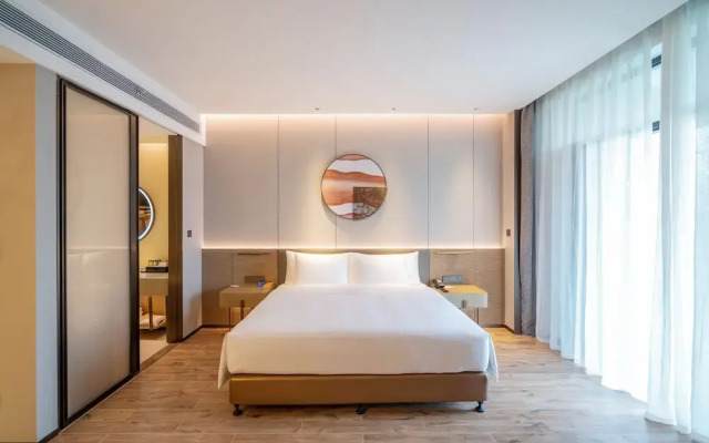 Blossom Attic DuJiangYan