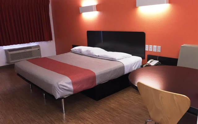 Motel 6 Brownsville, TX North