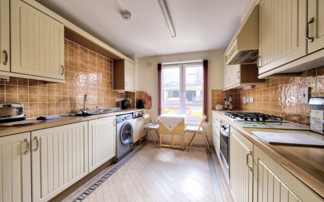Guestready - Bright, Spacious 2bdr Flat