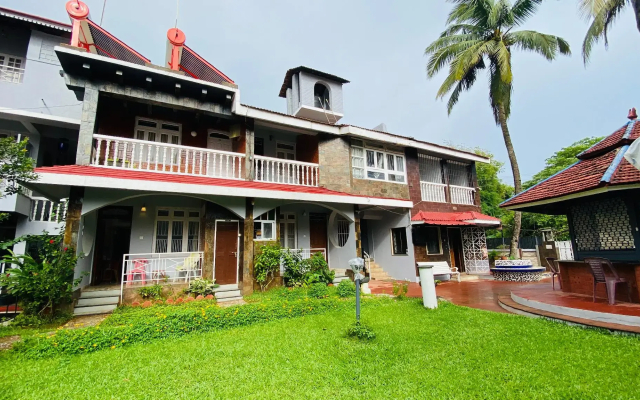 Peravel Beach Holiday Home