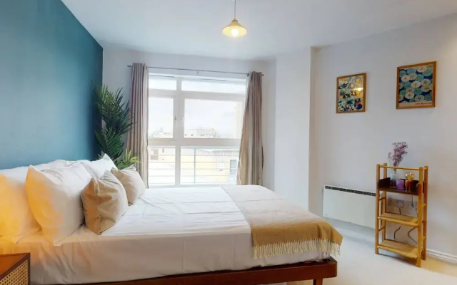 Cozy Hackney Apartment