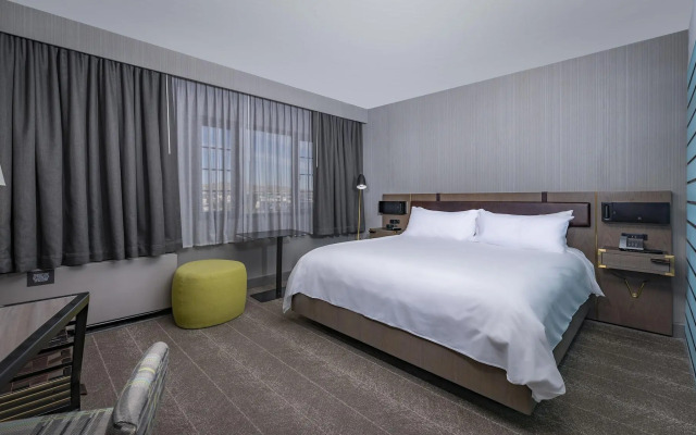 Renaissance Reno Downtown Hotel & Spa