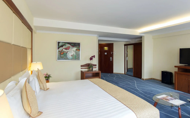 Kempinski Hotel Khan Palace
