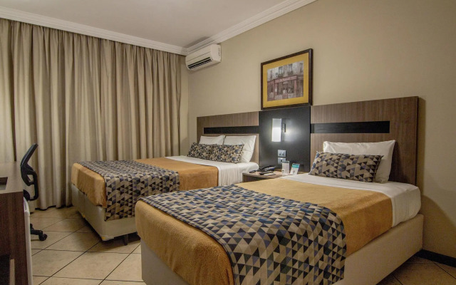 Hotel Deville Express Cascavel