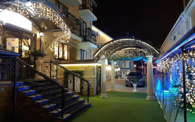 Hotel Mirazh