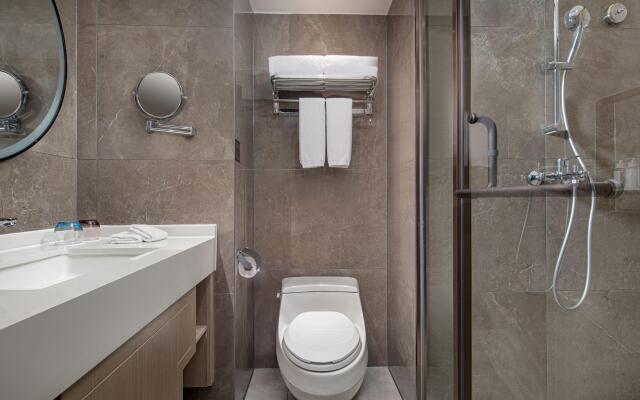 Holiday Inn Chengdu Century City-WestTower by IHG