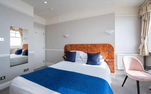 The Lanes Hotel