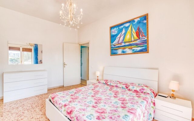 Nice Apartment in Follonica With 3 Bedrooms and Wifi