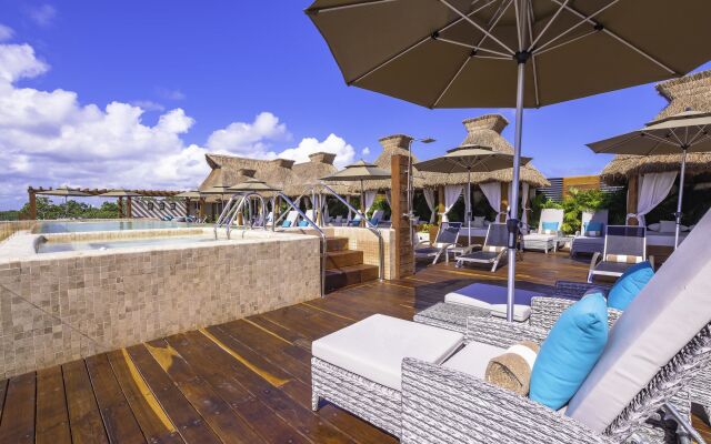 Naay Tulum Curamoria Collection