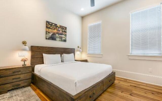 Luxury 3BR on Carondelet by Hosteeva