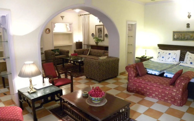 Sugan Niwas Palace