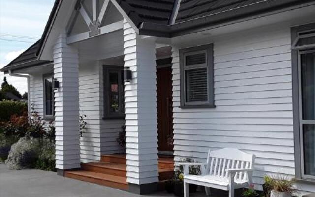 No. 6 Heathcote