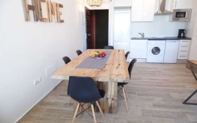 Apartamentos Puerto Marina