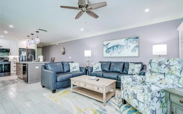 Turtleback 11 3 Bedroom Villa by RedAwning