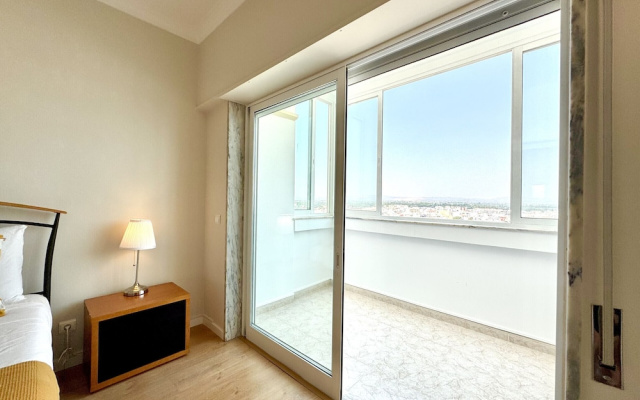 Quarteira Central Beach 5 by Homing