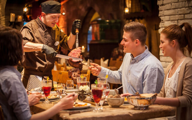 Europa-Park Freizeitpark & Erlebnis-Resort, Hotel Castillo Alcazar
