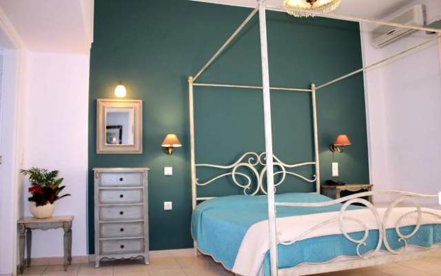 Ikaros Art Hotel