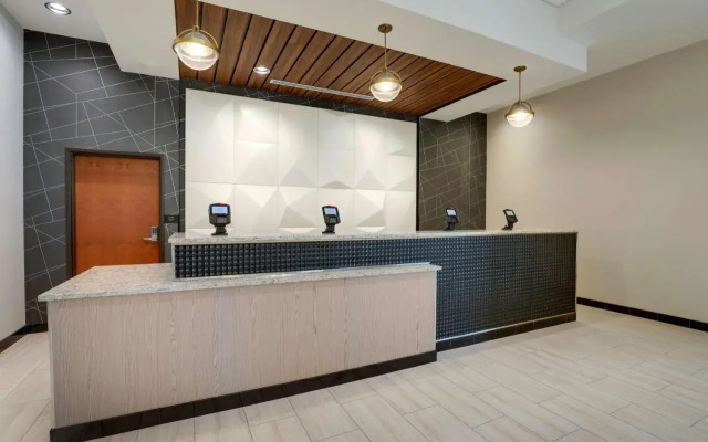 Quality Inn & Suites