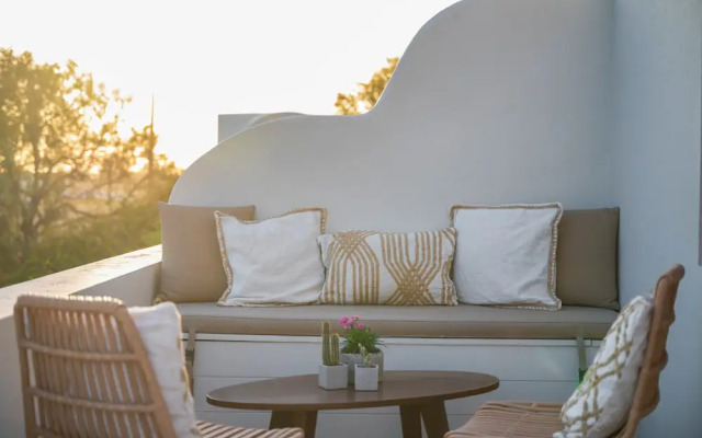 Michelangelo Beach Villa