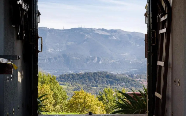 The Montevecchia Home - Frida Apartment