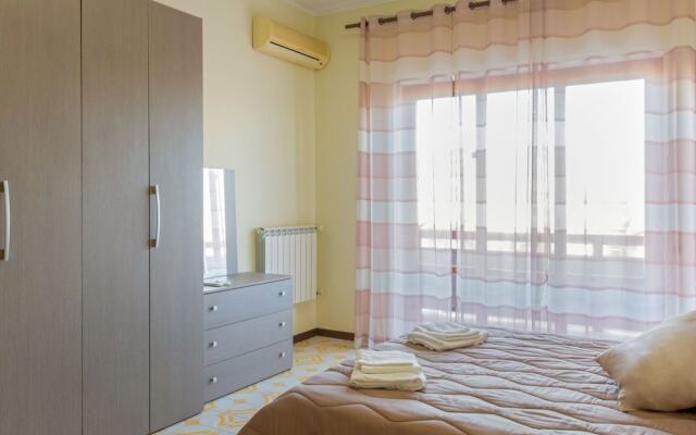 Lovely Holiday Home in Catania near Sea