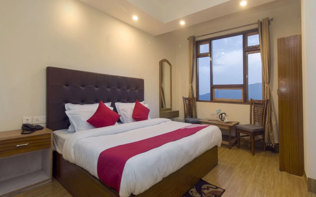 OYO 14341 Hotel Highland Vista