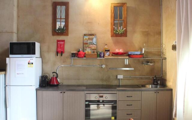 Outback Cellar & Country Cottage