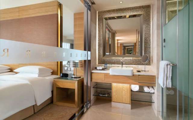 Renaissance Chengdu Hotel