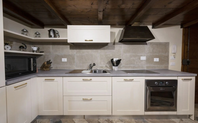 Casa Griselda by Mmega