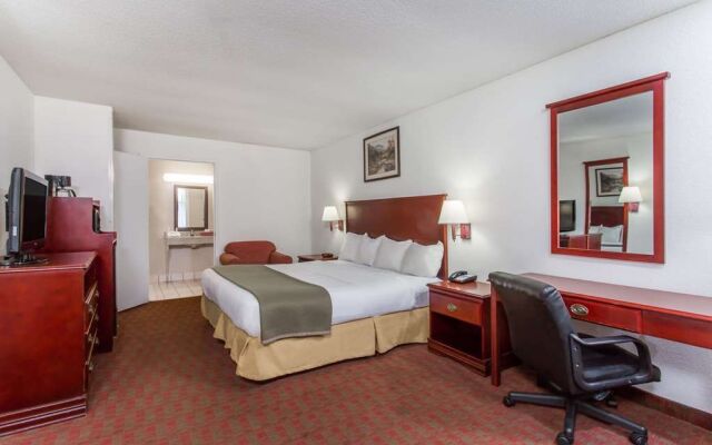 Baymont Inn & Suites Manning