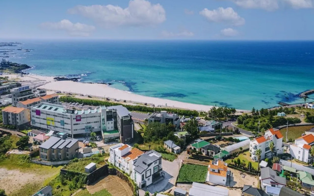 Jeju Timberhouse Pension